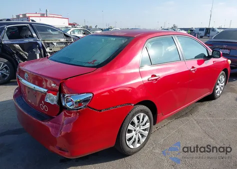 2013 Toyota Corolla Le z USA, uszkodzony, nr VIN 5YFBU4EE7DP200197